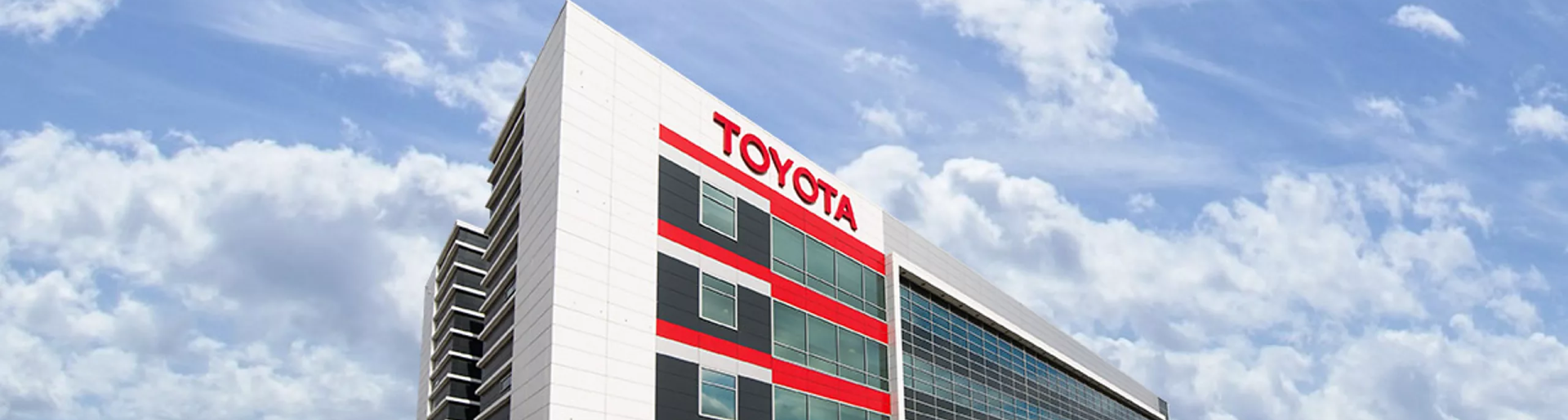 Изображение на странице TOYOTA ПОДВЕЛА ИТОГИ ПРОДАЖ В РОССИИ ЗА 2021 ГОД Тойота Центр Йошкар-Ола